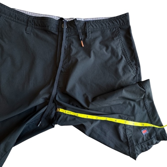 COVA Surf & Turf Mens' Hybrid Shorts Black Size 36 - Picture 9 of 9